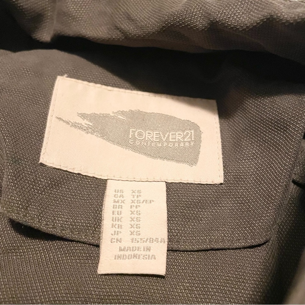 Forever 21 Lightweight Jacket Womens Size XS - Picture 3 of 16